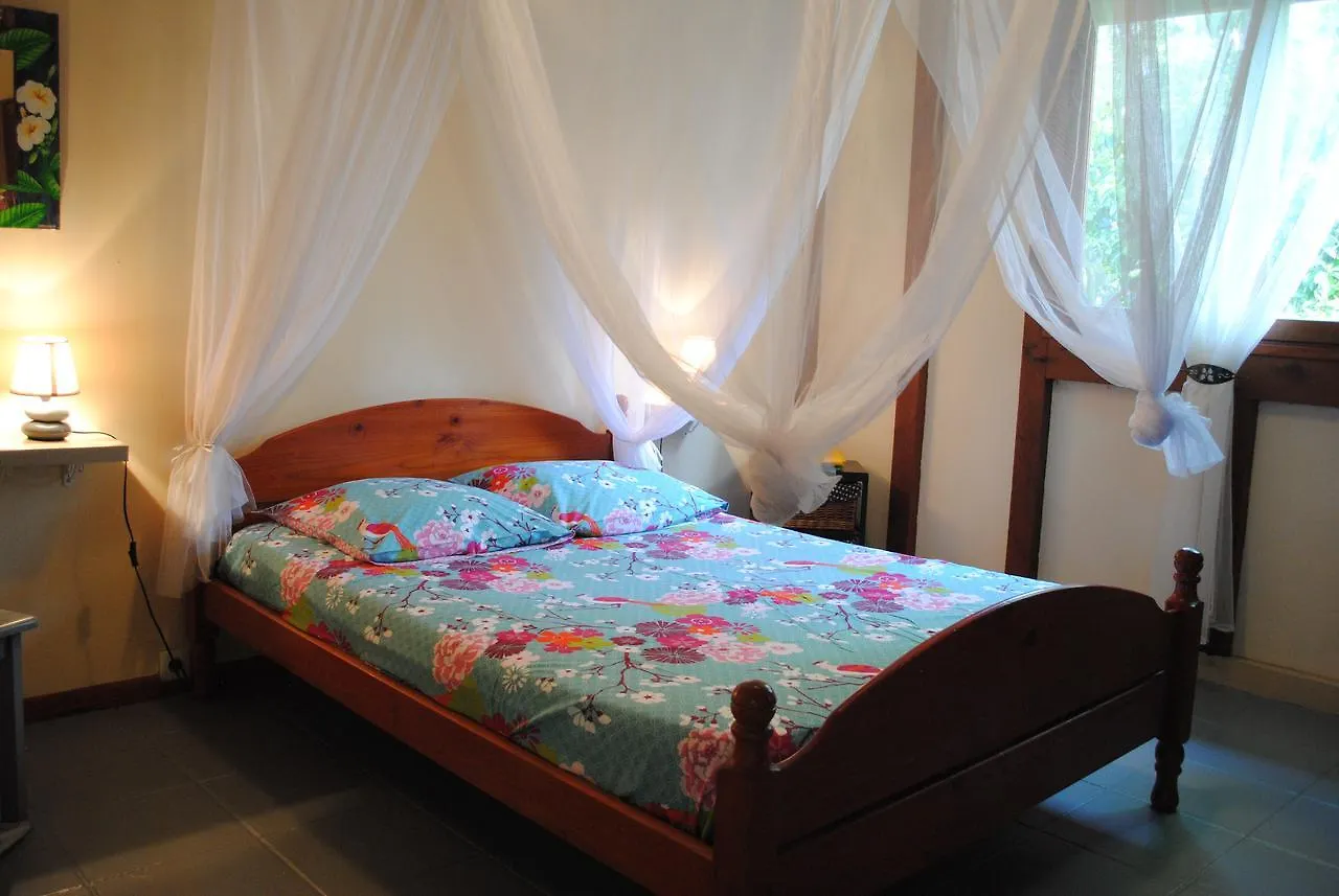 Holiday home Les Gites Latentouasie Capesterre-Belle-Eau